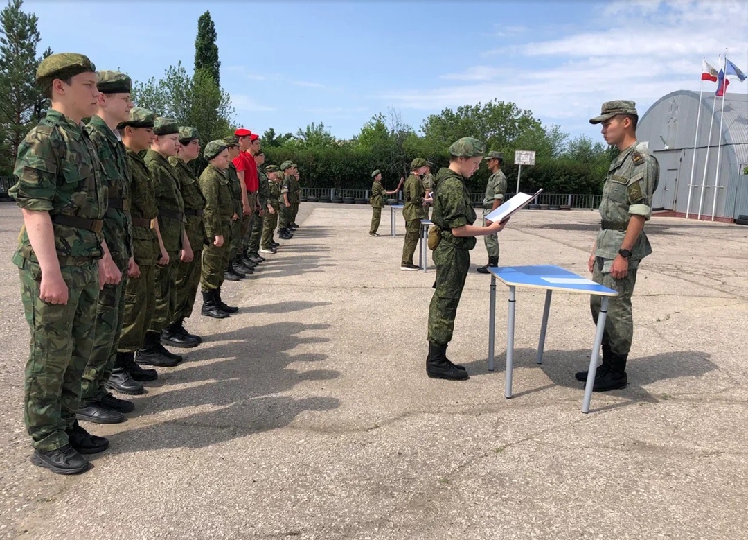 Летняя смена в военно-спортивном лагере «Щит Отечества» торжественно открыта.