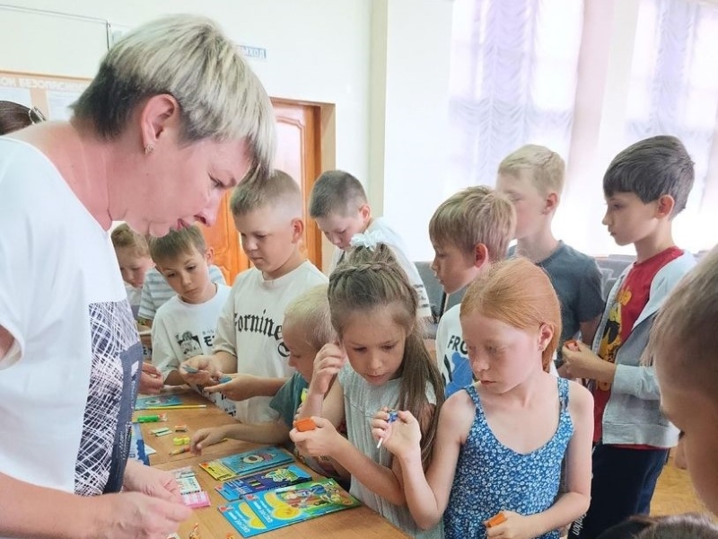 В «Счастливом детстве» настала пора лямзиков.