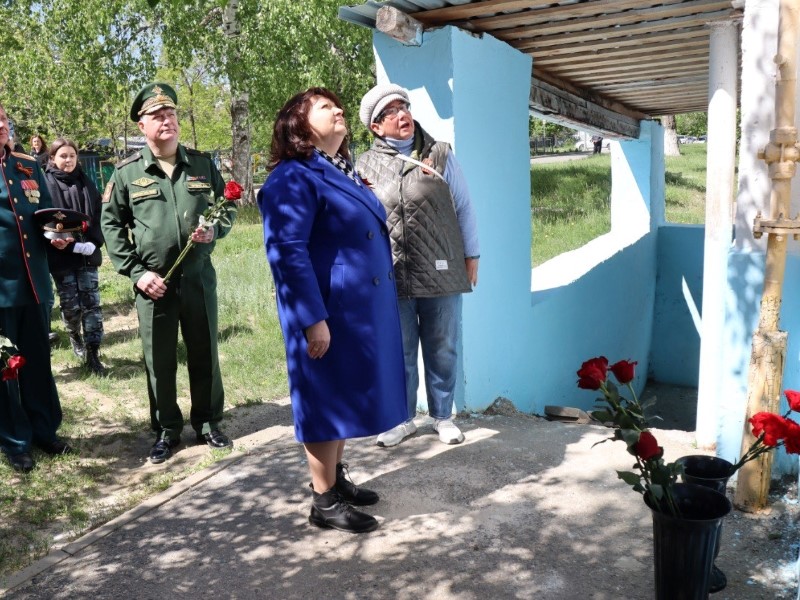 Накануне Дня Победы почтили память ветерана войны Павла Трошина.