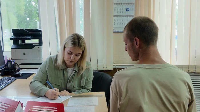 Жители Саратовской области активно заключают контракты с Министерством обороны России для участия в СВО.