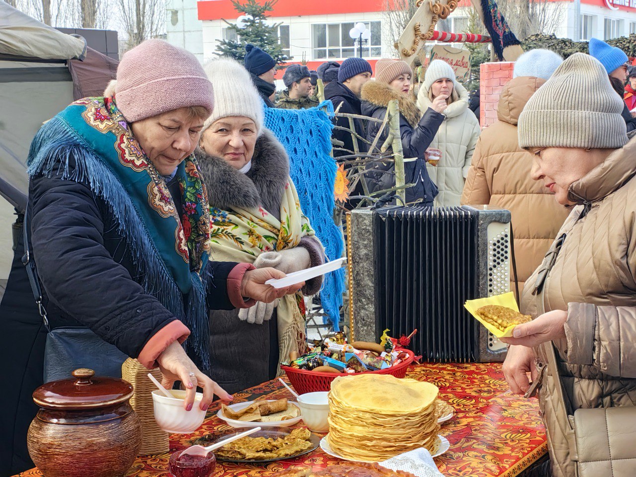 Быть весне! Светловцы отпраздновали Масленицу широко и раздольно.