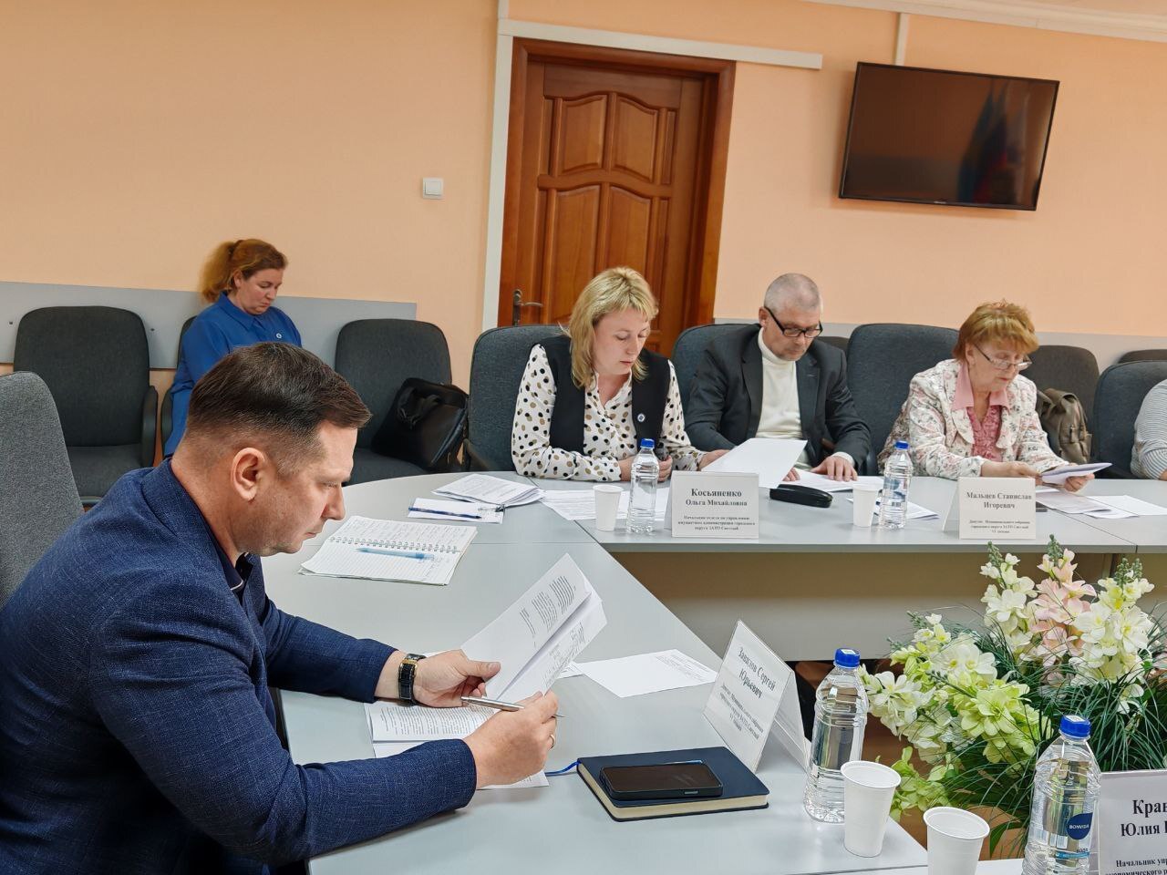 Прошло заседание депутатской комиссии.