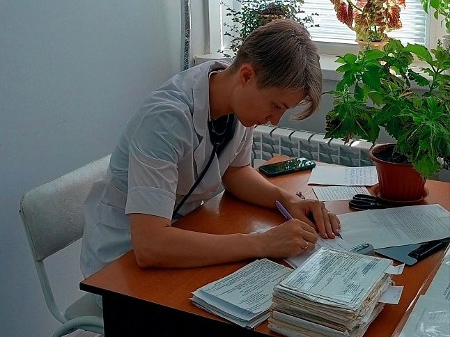 Врачи Саратовской городской больницы провели консультативные приемы в Светлом.