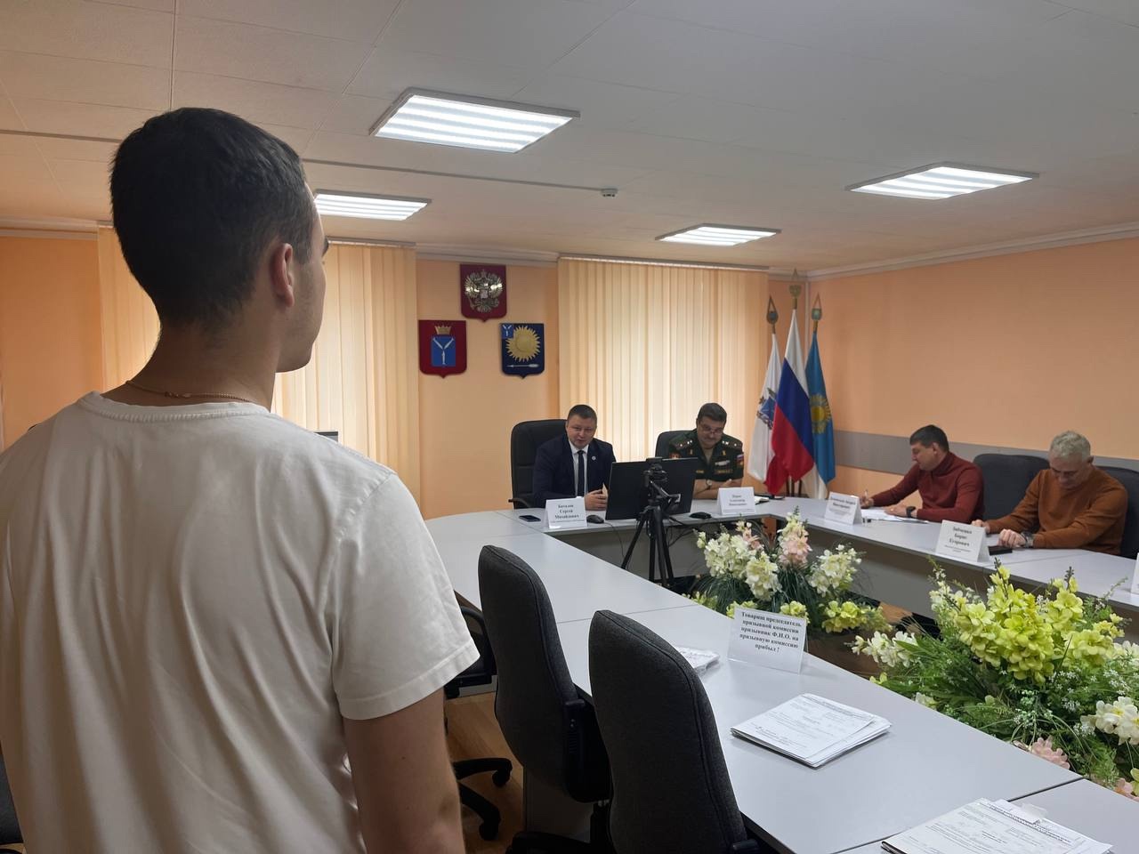Глава городского округа принял участие в работе призывной комиссии.