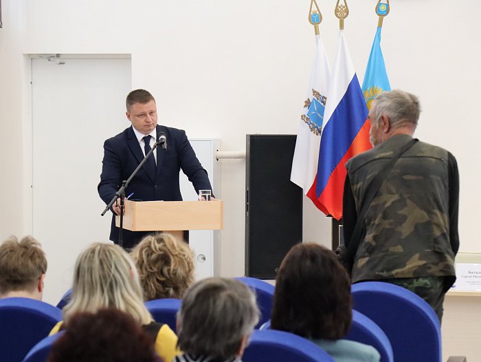 Вопросы совместного общежития: светловцы обсудили с главой городского округа насущные проблемы.