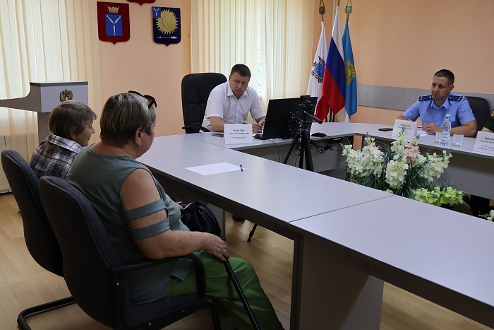 Сергей Баталов провел прием членов семей участников СВО.
