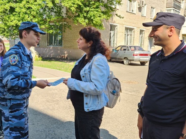 В Светлом состоялся рейд в рамках месячника антинаркотической направленности.