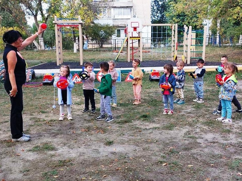 Дошколята побывали «В гостях у Светофора».