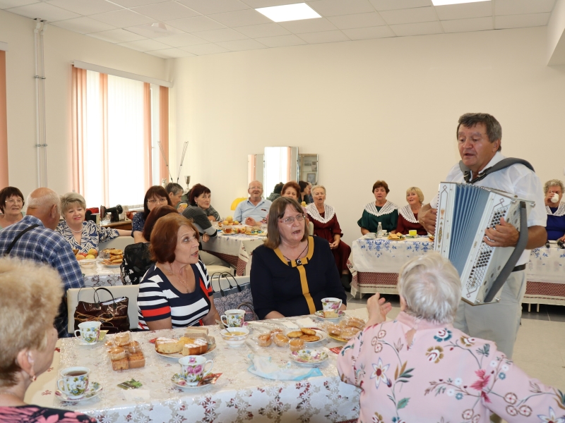 Ждет в гости вас Яблочный спас!.