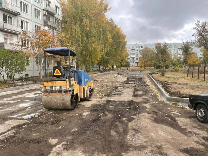 Продолжается реализация проекта по ремонту дворов.