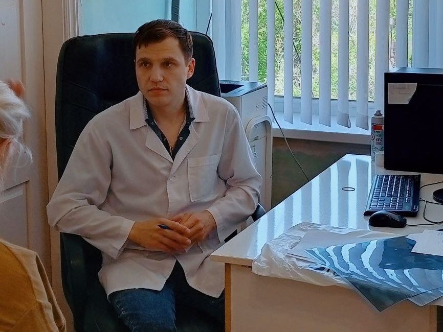 Светловцы получают консультации специалистов областной клиники.