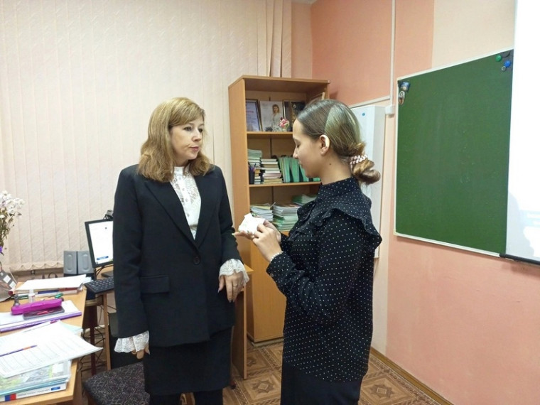 Волонтёры провели акцию "Ленинградская блокадная ленточка". Волонтёры провели акцию "Ленинградская блокадная ленточка".
