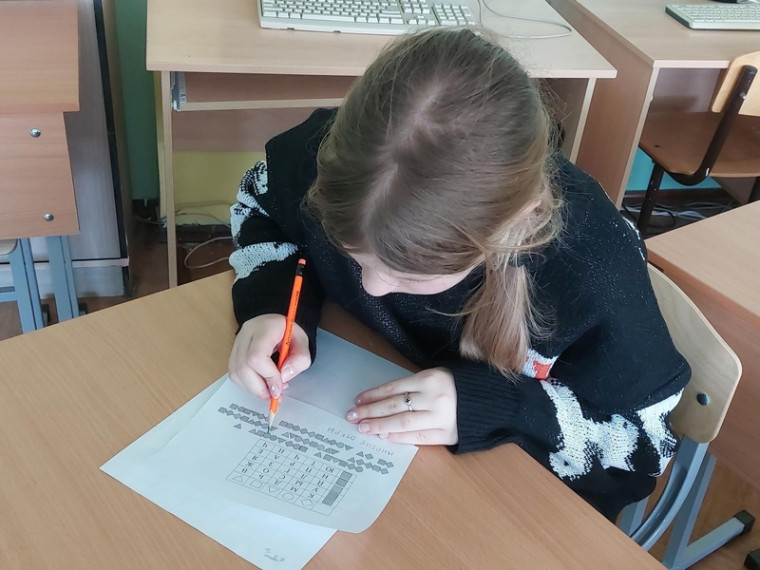 Светловские школьники одолели Танграм. Светловские школьники одолели Танграм.
