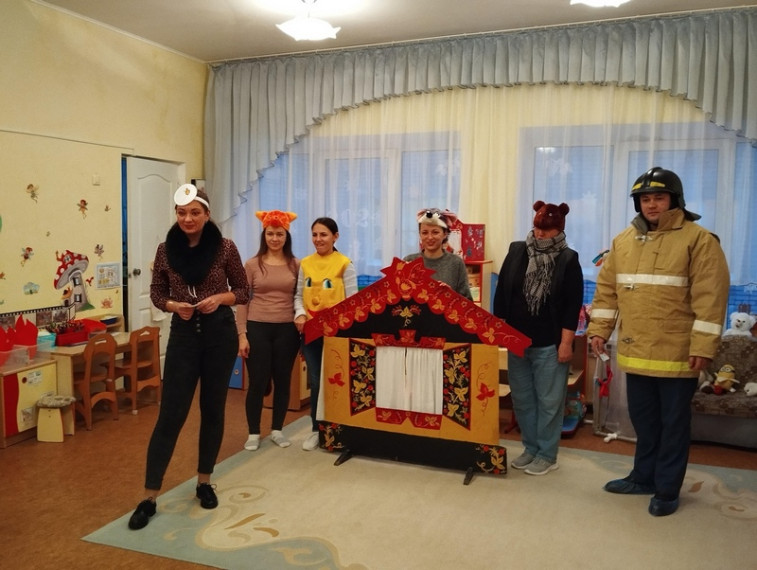 В детском саду прошло совместное мероприятие с родителями «Не играй с огнём!». В детском саду прошло совместное мероприятие с родителями «Не играй с огнём!».
