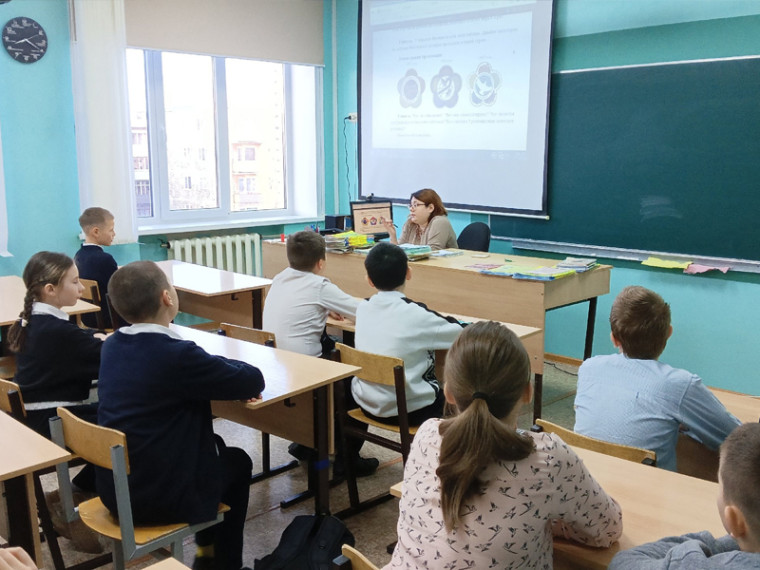 Всемирный фестиваль молодёжи стал темой «Разговоров о важном». Всемирный фестиваль молодёжи стал темой «Разговоров о важном».