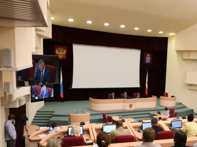 Многодетные родители предложили расширить направления использования средств регионального маткапитала. Многодетные родители предложили расширить направления использования средств регионального маткапитала.