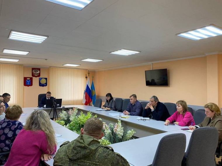 Состоялось первое заседание рабочей группы, созданной по итогам встречи с жителями. Состоялось первое заседание рабочей группы, созданной по итогам встречи с жителями.