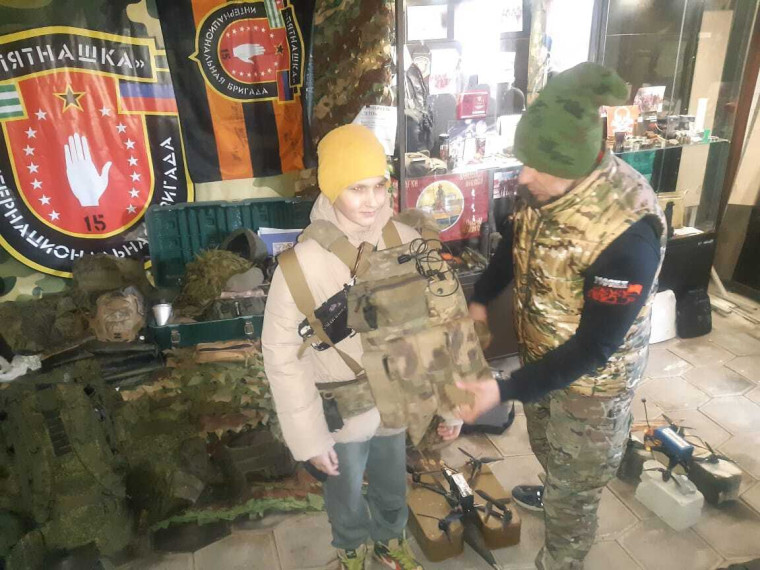 Воспитанники спортивной школы посетили Музей боевой славы военного водителя. Воспитанники спортивной школы посетили Музей боевой славы военного водителя.