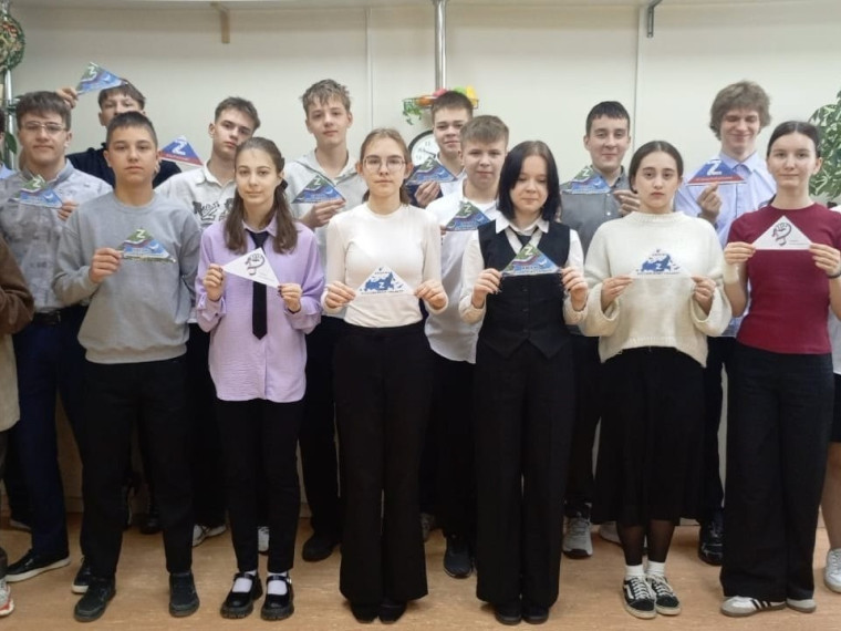Светловские школьники поддержали всероссийские акции, посвящённые Дню Победы. Светловские школьники поддержали всероссийские акции, посвящённые Дню Победы.