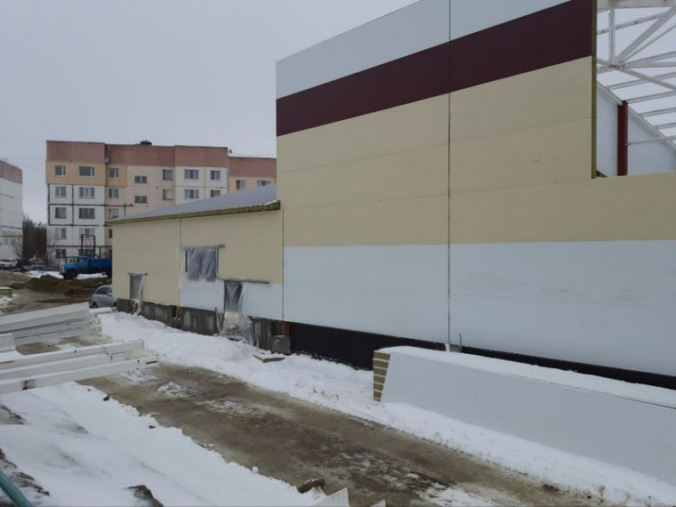 Строительство универсального спортивного зала в самом разгаре. Строительство универсального спортивного зала в самом разгаре.