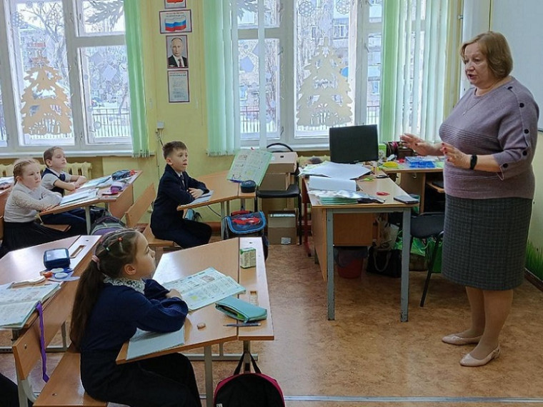 Первоклассникам напомнили правила поведения зимой. Первоклассникам напомнили правила поведения зимой.