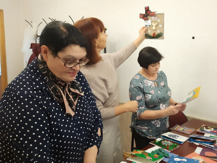 Подведены итоги муниципального конкурса новогодних открыток и елочных игрушек. Подведены итоги муниципального конкурса новогодних открыток и елочных игрушек.