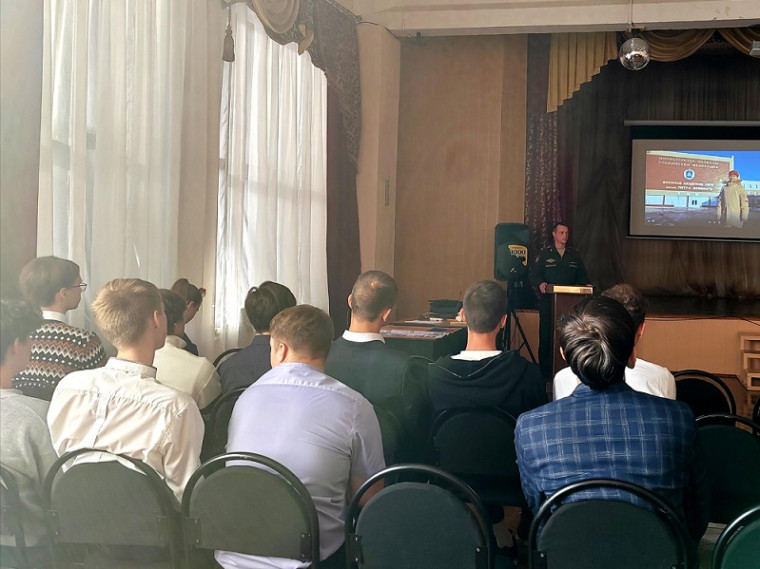 В школе №3 им. В.Н. Щеголева прошла профориентационная беседа. В школе №3 им. В.Н. Щеголева прошла профориентационная беседа.